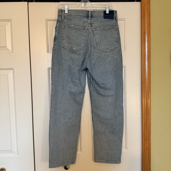 ABERCROMBIE & FITCH The Dad High Rise Jeans Light Wash - Picture 5 of 11